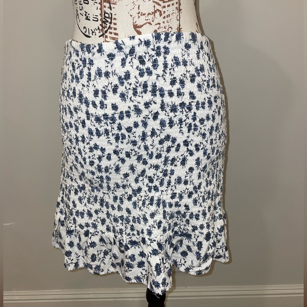 Cotton on mini Skirt blue and white flowers